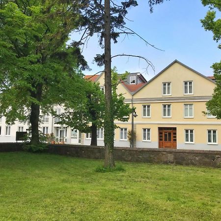 Hafenresidenz - Ferienwohnung 17 "Zugvogel" Wiek auf Rügen Esterno foto