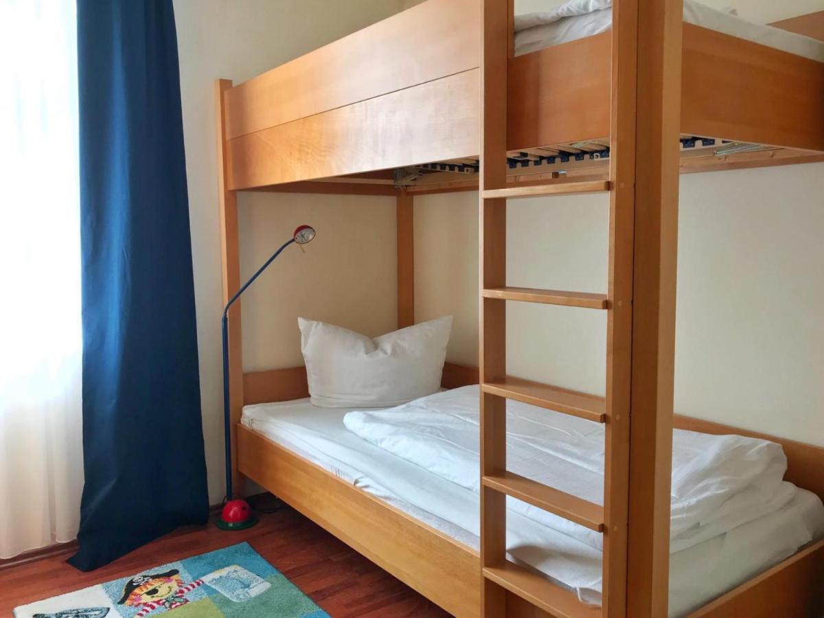 Hafenresidenz - Ferienwohnung 17 "Zugvogel" Wiek auf Rügen Esterno foto